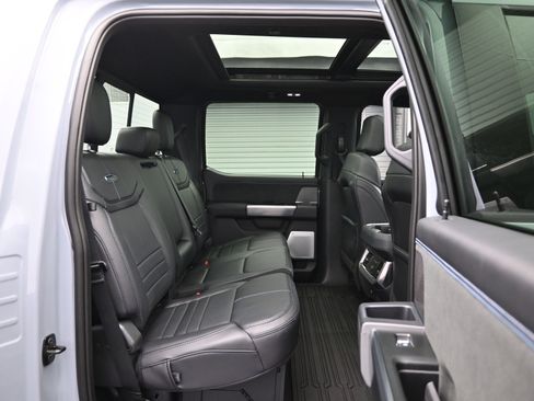 Used 2025 Ford F250 Platinum w/ Tremor Off-Road Package image 11