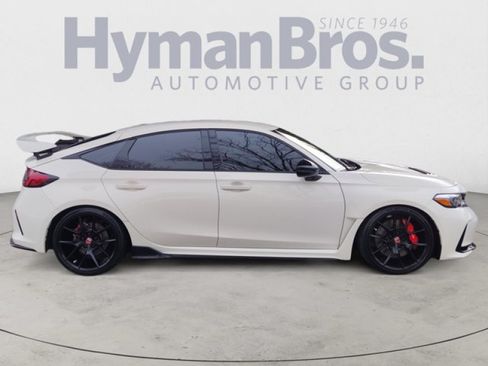 Used 2024 Honda Civic Type R image 2