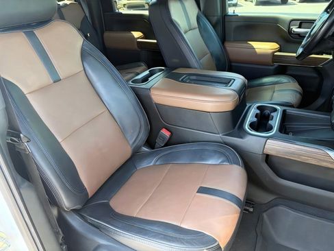 Used 2020 Chevrolet Silverado 3500 High Country w/ Z71 Off-Road Package AWD/4WD image 29