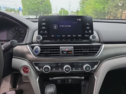 Used 2018 Honda Accord LX image 18