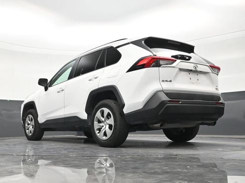 Used 2021 Toyota RAV4 LE FWD image 21