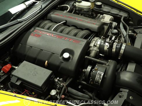 Used 2007 Chevrolet Corvette Coupe RWD image 32