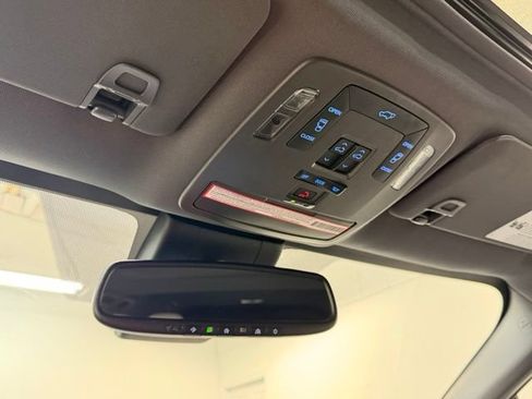Used 2022 Toyota Sienna XLE FWD image 26