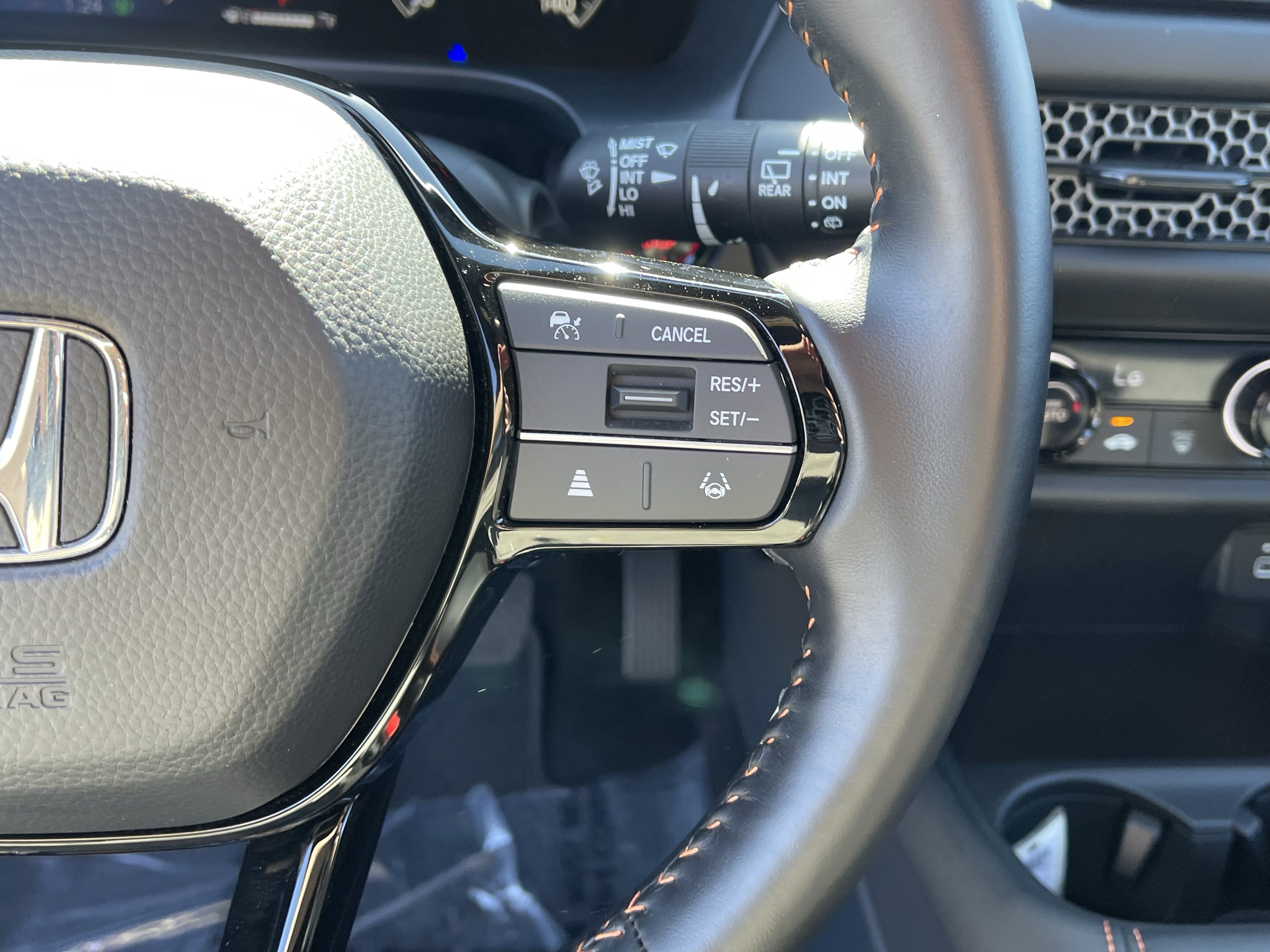 Used 2025 Honda HR-V Sport image 21
