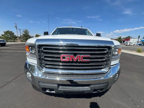 Used 2016 GMC Sierra 2500 SLE image 3