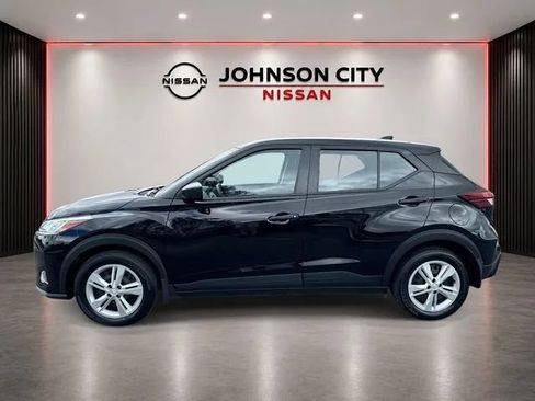 Used 2025 Nissan Kicks Play S FWD image 8