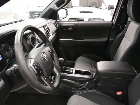 Used 2023 Toyota Tacoma TRD Off-Road AWD/4WD image 19