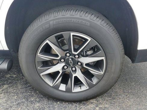 Used 2022 Chevrolet Tahoe Z71 w/ Luxury Package image 6