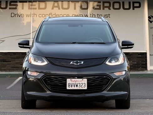 Used 2020 Chevrolet Bolt Premier w/ Infotainment Package FWD image 3