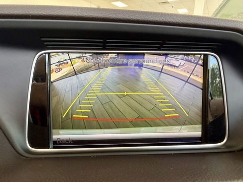 Used 2014 Mercedes-Benz E 350 Cabriolet image 11