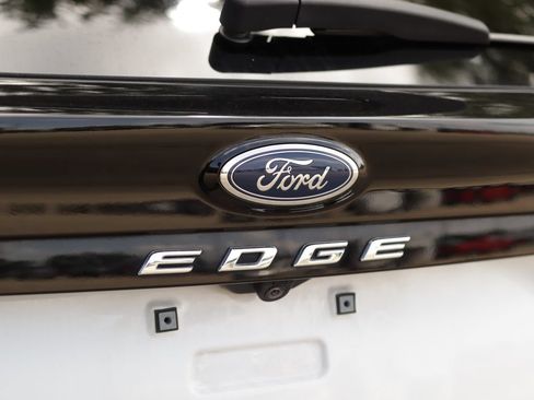 Used 2024 Ford Edge SEL AWD/4WD image 29