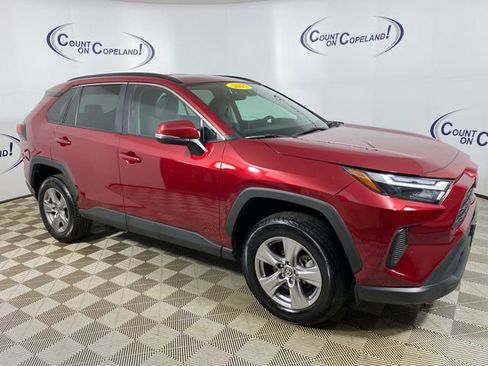 Used 2025 Toyota RAV4 XLE image 1