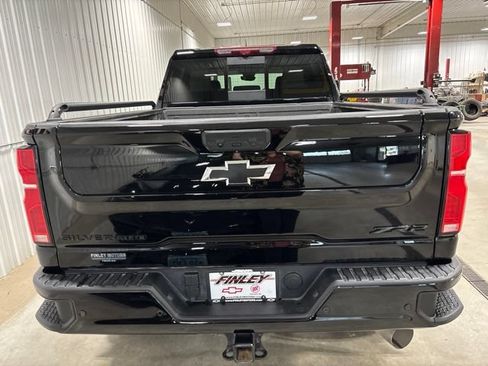 Used 2026 Chevrolet Silverado 2500 ZR2 w/ LPO, Dark Essentials Package AWD/4WD image 9
