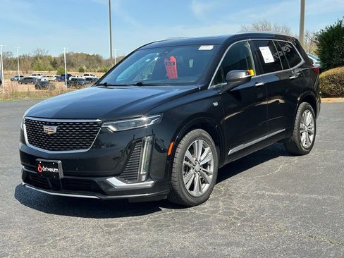 Used 2020 Cadillac XT6 Premium Luxury AWD/4WD image 3