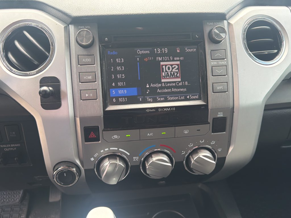 Used 2019 Toyota Tundra SR5 w/ Convenience Package AWD/4WD image 31
