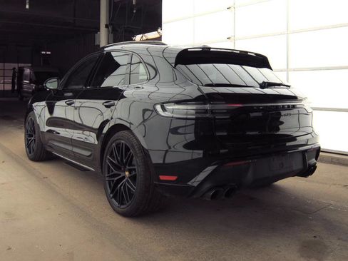 Used 2024 Porsche Macan GTS w/ Premium Plus Package image 3