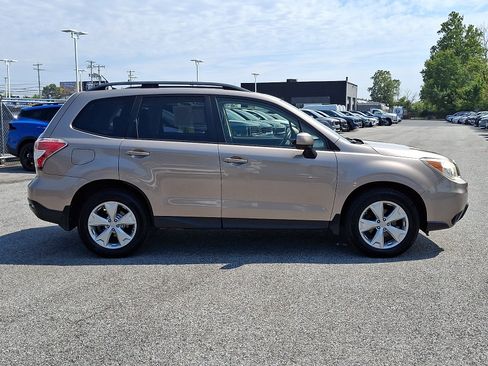 Used 2014 Subaru Forester 2.5i Premium w/ Popular Package #1 AWD/4WD image 4