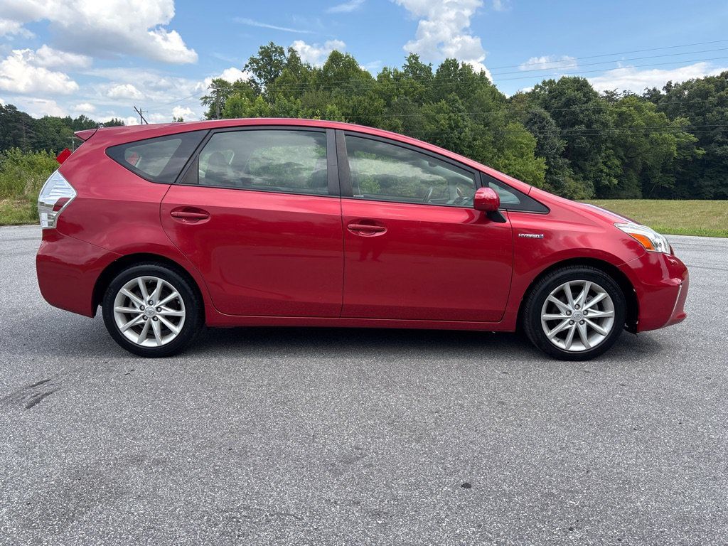 Used 2014 Toyota Prius V Five FWD image 6