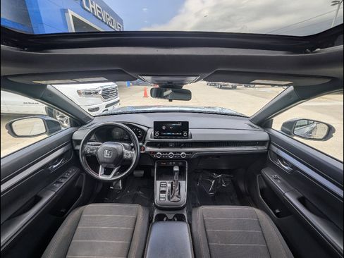Used 2025 Honda CR-V Sport image 23