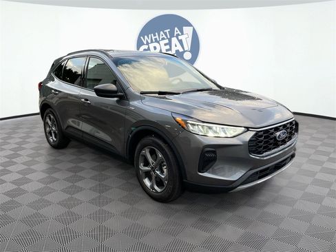 Used 2025 Ford Escape ST-Line image 1