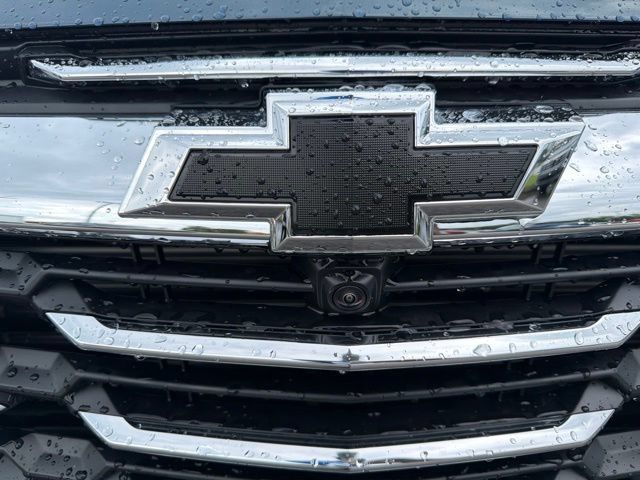 New 2027 Chevrolet Equinox LT w/ Convenience Package II FWD image 10