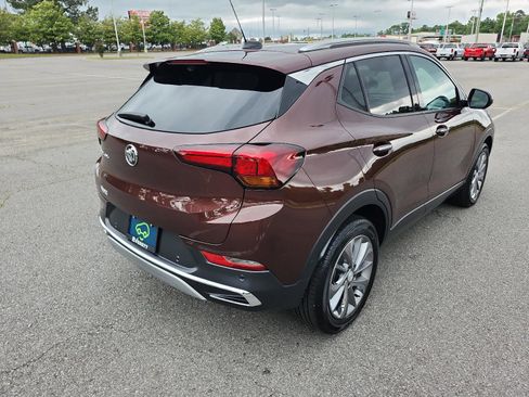 Certified 2022 Buick Encore GX Essence w/ Advanced Technology Package FWD image 3