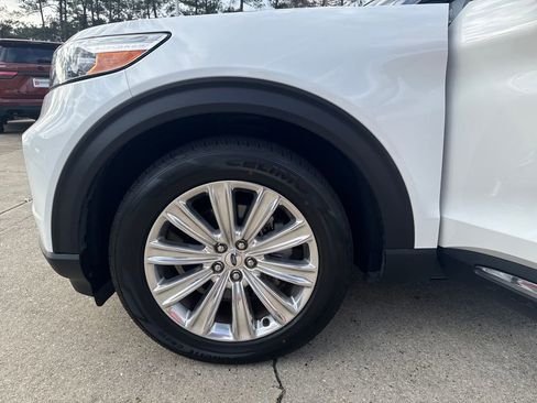 Used 2020 Ford Explorer Limited w/ Class III Trailer Tow Package image 31