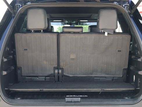 Used 2023 Toyota Sequoia Platinum AWD/4WD image 39