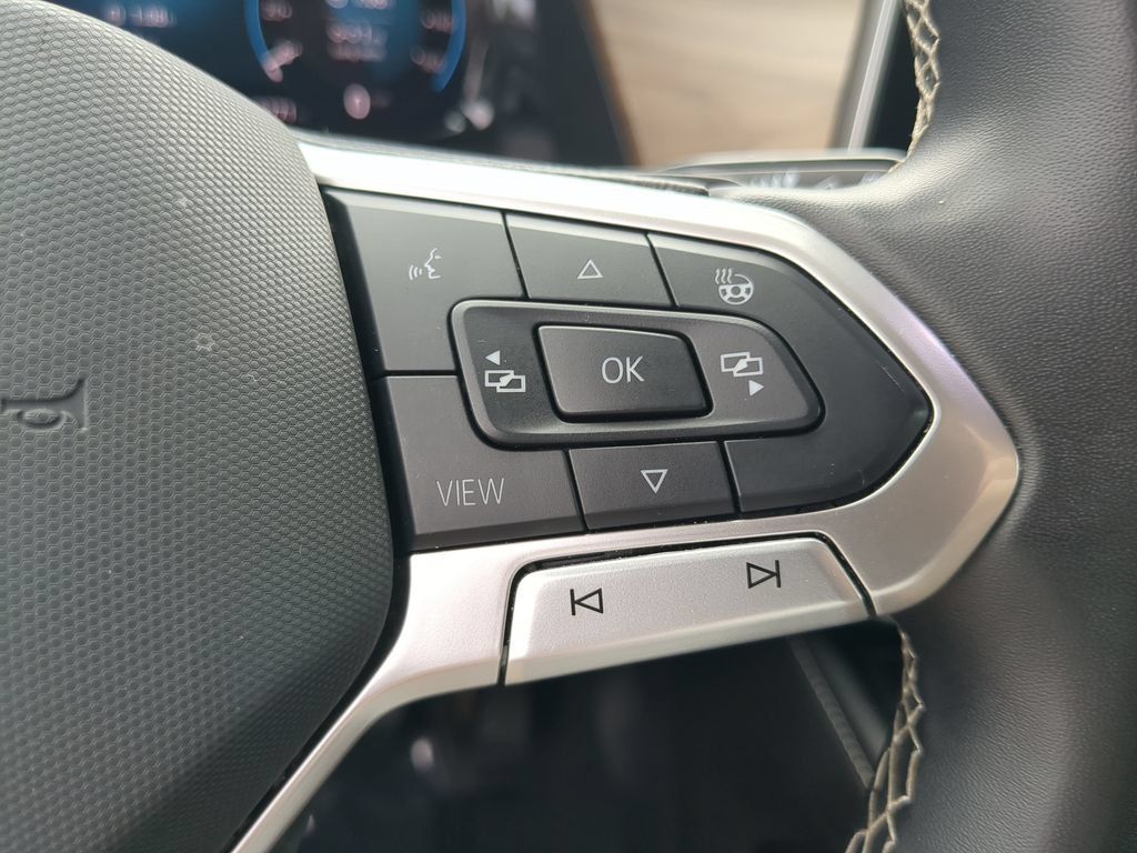 Certified 2024 Volkswagen Atlas SE FWD image 28