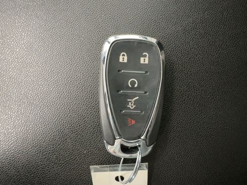 Used 2018 Chevrolet Equinox LT image 30