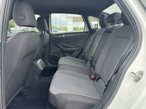 Used 2025 Volkswagen Jetta Sport FWD image 28