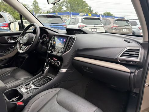 Used 2024 Subaru Forester Limited AWD/4WD image 40