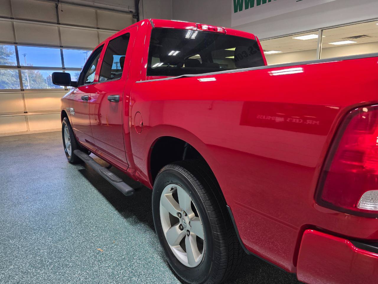 Used 2016 RAM 1500 Express w/ Popular Equipment Group AWD/4WD image 10