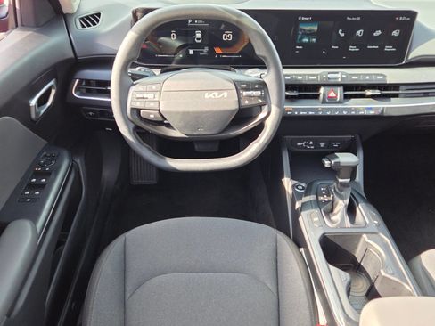 Used 2025 Kia K4 FWD image 7