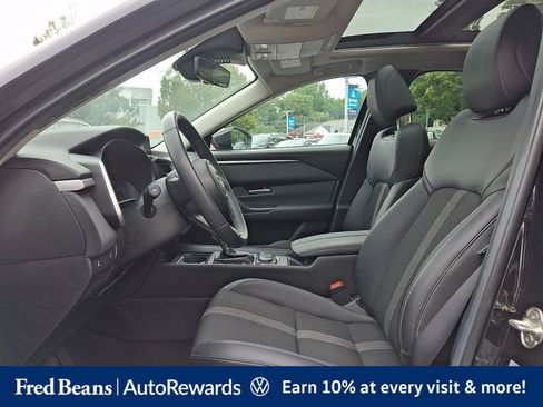 Used 2025 MAZDA CX-50 AWD 2.5 S w/ Premium Package image 18