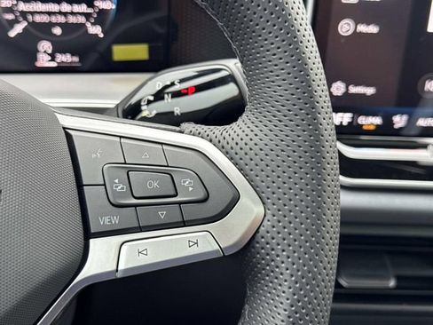 New 2026 Volkswagen Tiguan SE R-Line image 16