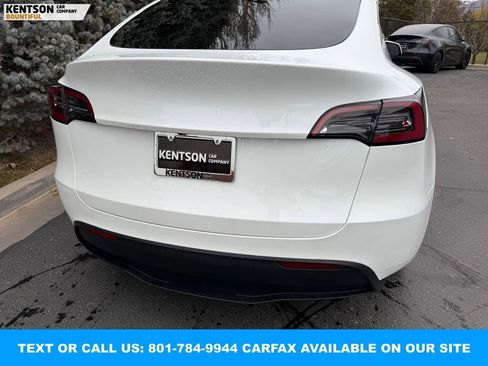 Used 2023 Tesla Model Y Performance image 33