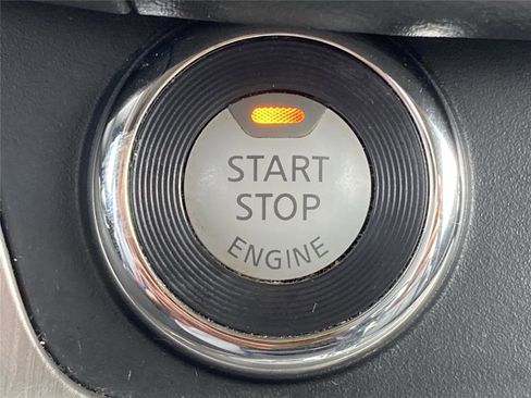 Used 2017 Nissan Murano Platinum w/ Platinum Technology Package image 17