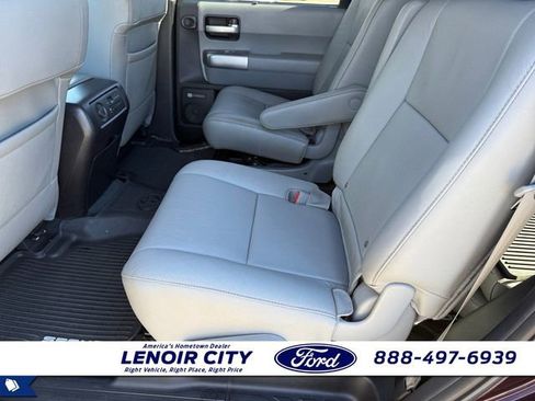 Used 2018 Toyota Sequoia Limited w/ Safety & Convenience Package image 11