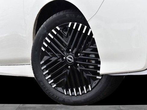 Used 2024 Nissan Leaf SV Plus image 3