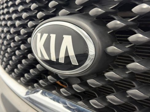 Used 2016 Kia Sorento LX AWD/4WD image 12
