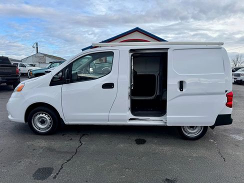 Used 2020 Nissan NV200 S image 3
