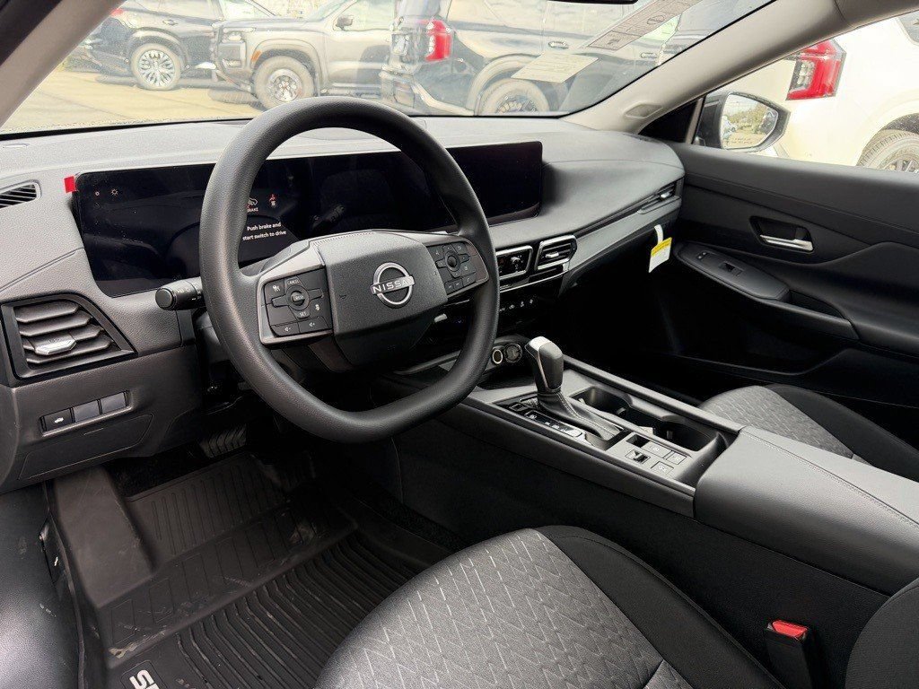New 2026 Nissan Sentra SR w/ SR Premium Package FWD image 15