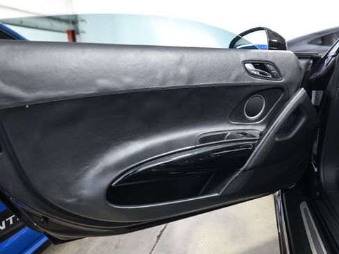 Used 2012 Audi R8 V10 w/ Enhanced Leather Pkg image 23