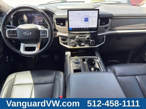 Used 2022 Ford Expedition XLT RWD image 28