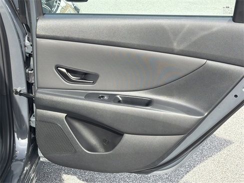 New 2026 Hyundai Elantra Limited image 16