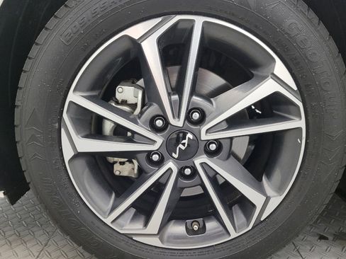 Used 2024 Kia Forte LXS w/ LXS Technology Package FWD image 31