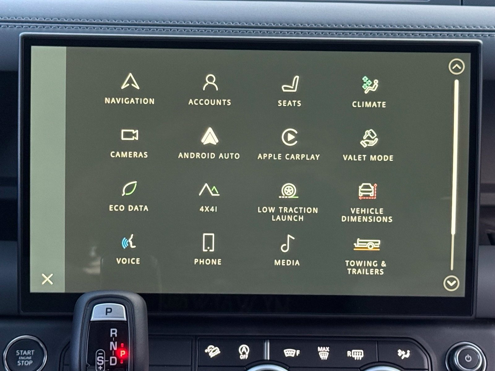 New 2026 Land Rover Defender 110 X-Dynamic SE AWD/4WD image 22