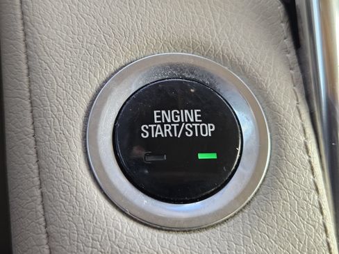Used 2016 Cadillac Escalade Premium AWD/4WD image 22