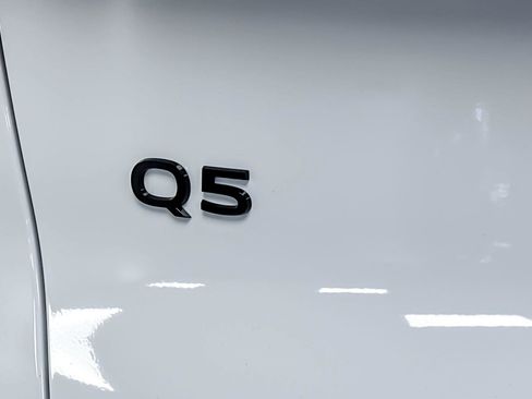 Certified 2025 Audi Q5 Premium Plus w/ Premium Plus image 27